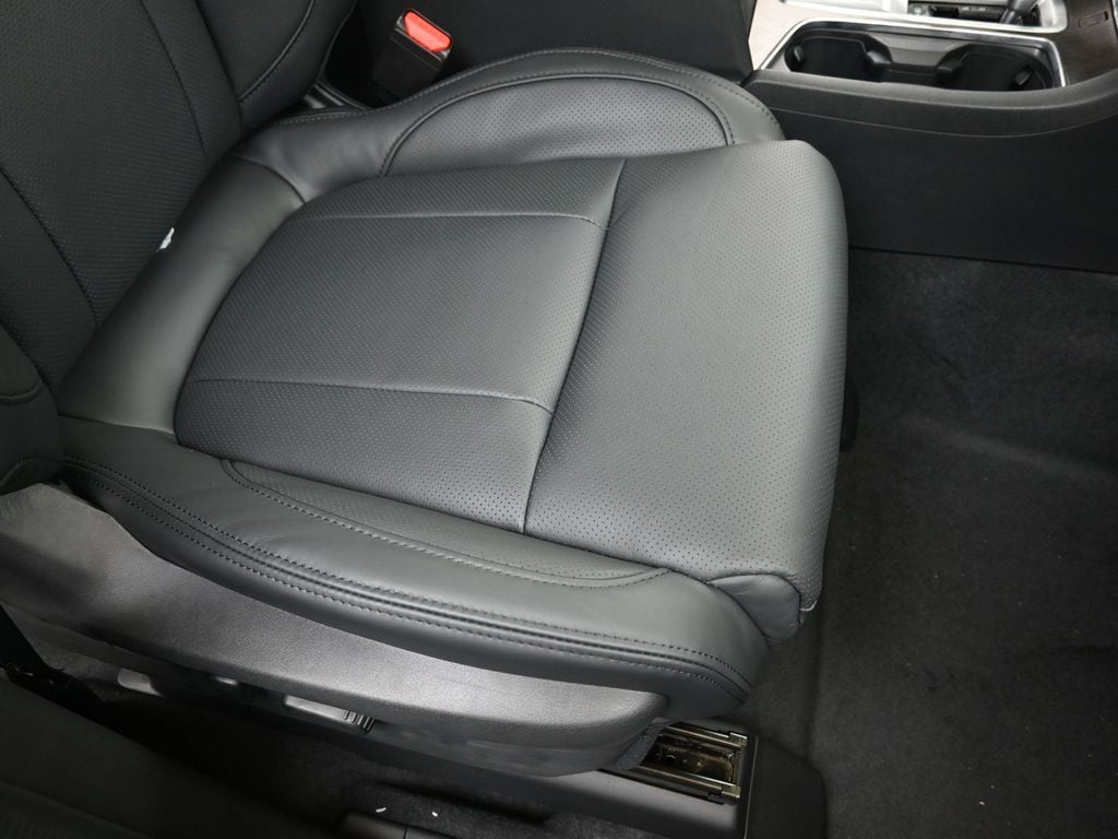 2026 Subaru Ascent Touring - Photo 12
