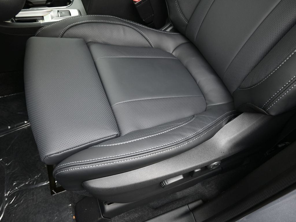 2026 Subaru Ascent Limited - Photo 22