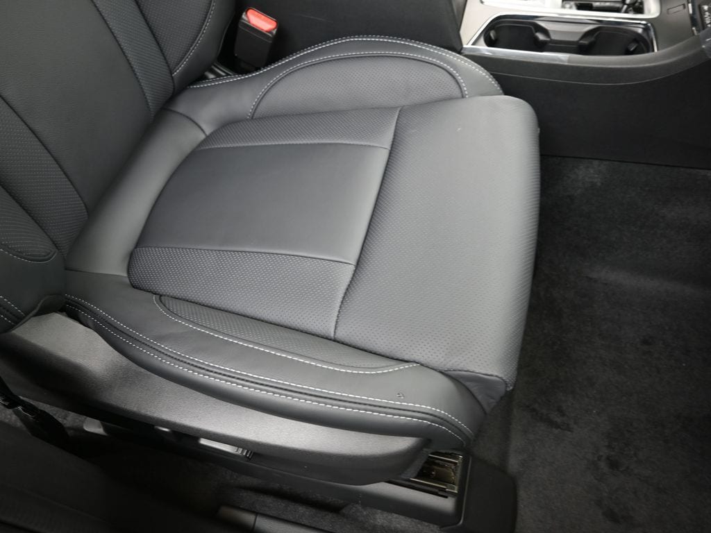 2026 Subaru Ascent Limited - Photo 12