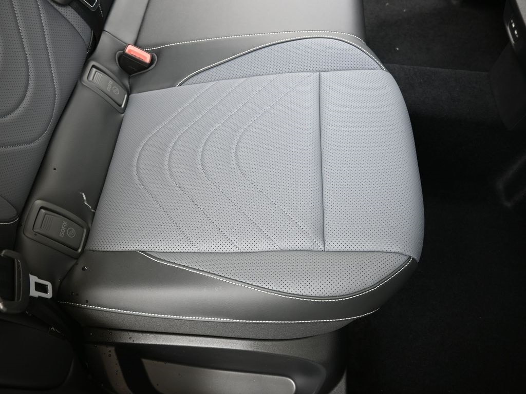 2026 Volkswagen Tiguan SE R-LINE BLACK - Photo 16