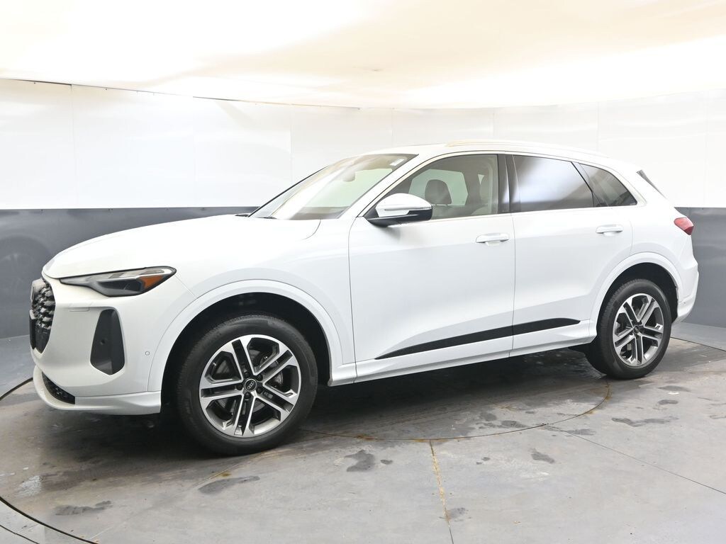 Used 2025 Audi Q5 2.0T Premium SUV