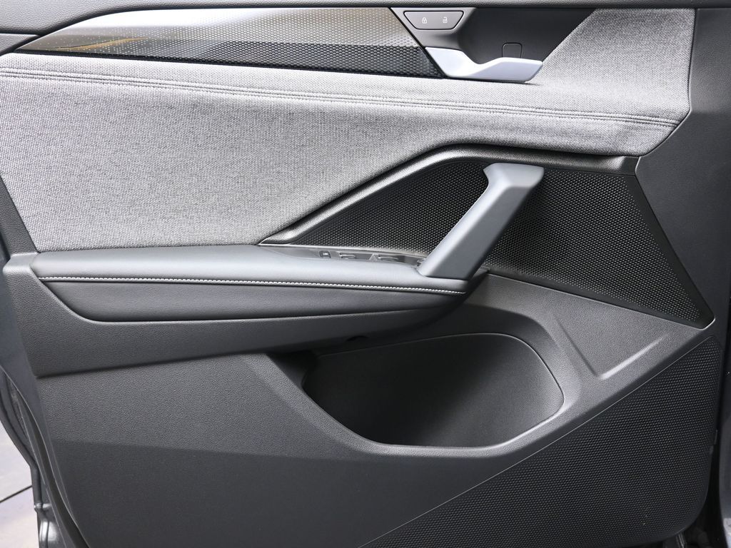 2026 Volkswagen Tiguan S - Photo 23