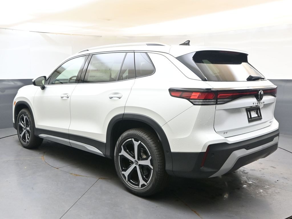 New 2026 Volkswagen Tiguan 2.0T SE SUV