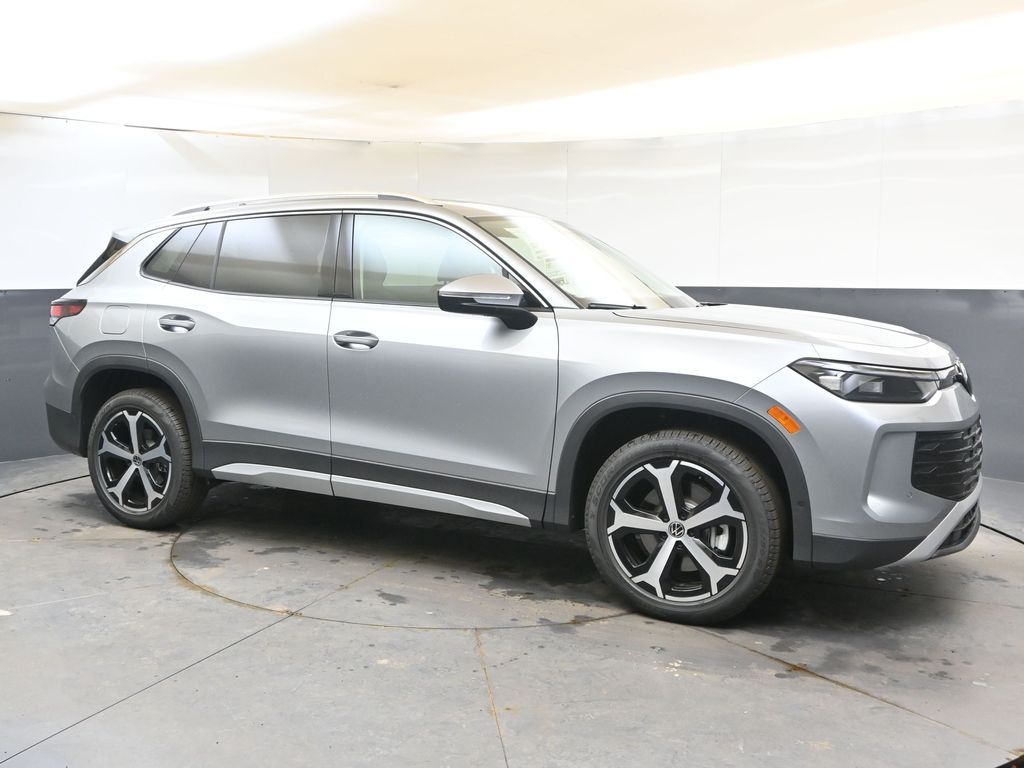 2026 Volkswagen Tiguan SE - Photo 7