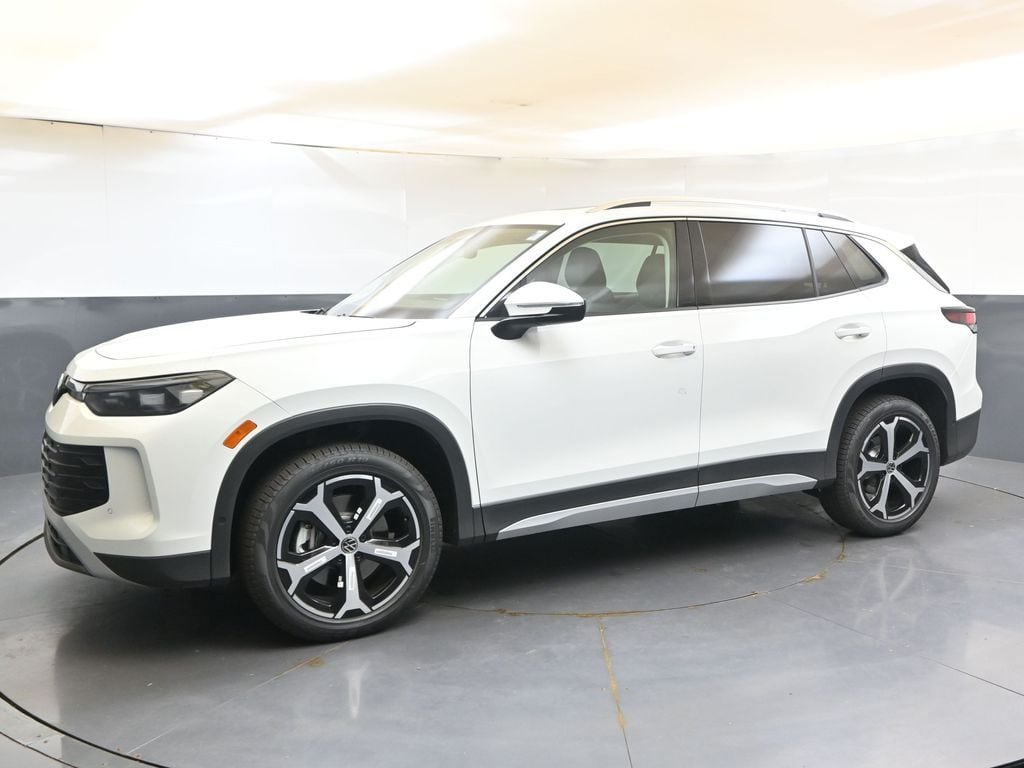 New 2026 Volkswagen Tiguan 2.0T SE SUV