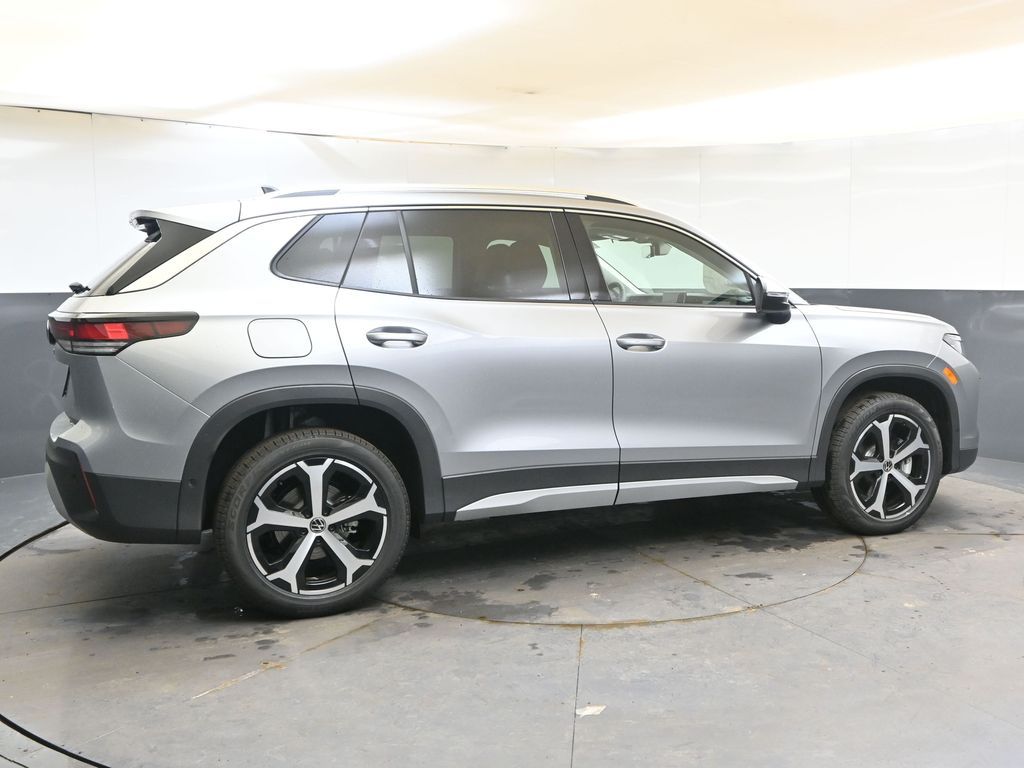 2026 Volkswagen Tiguan SE - Photo 6