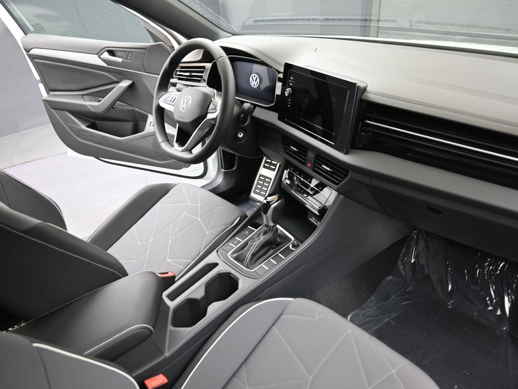 2026 Volkswagen Jetta Sport - Photo 12