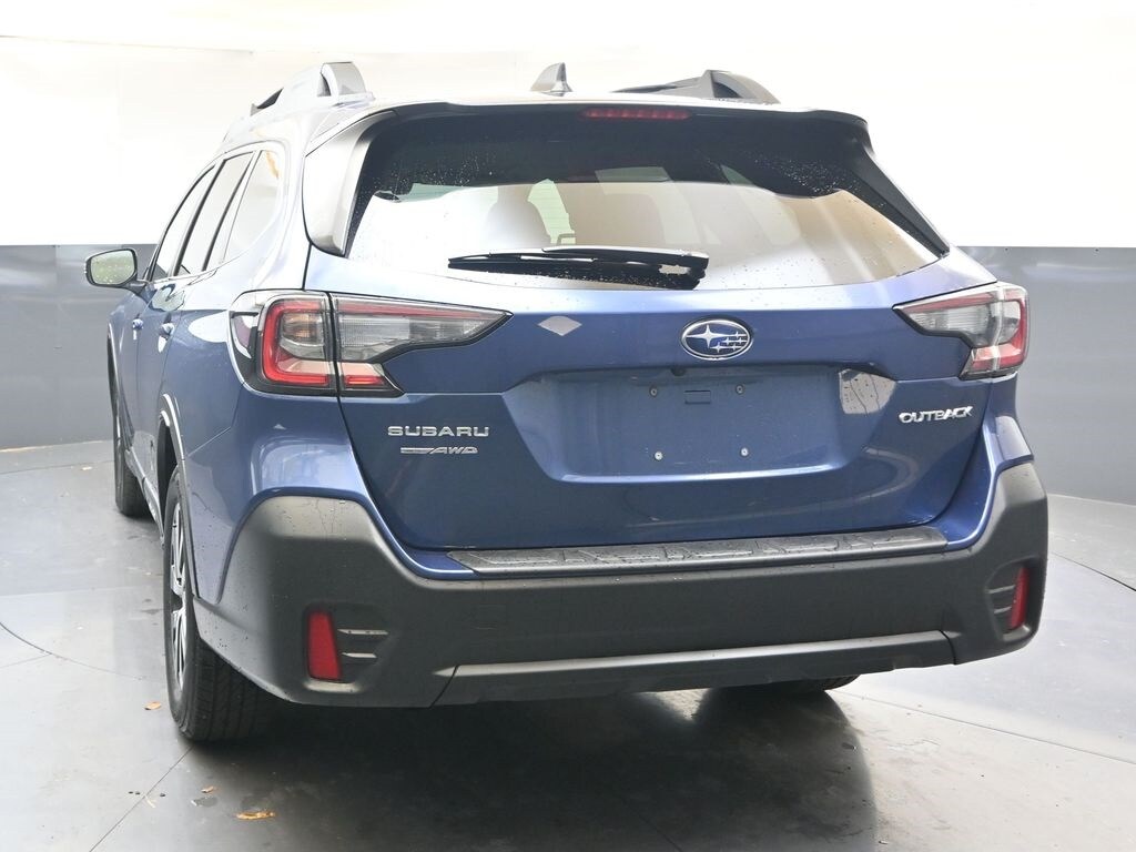 Used 2021 Subaru Outback Premium SUV