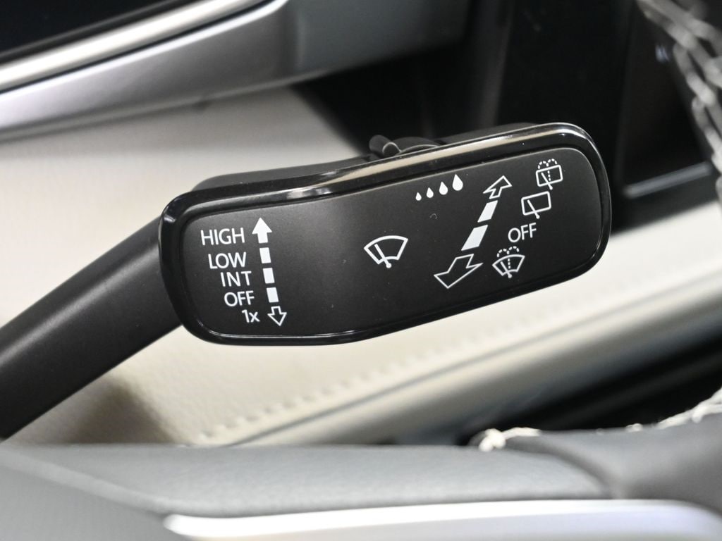 2026 Volkswagen Taos SEL - Photo 29