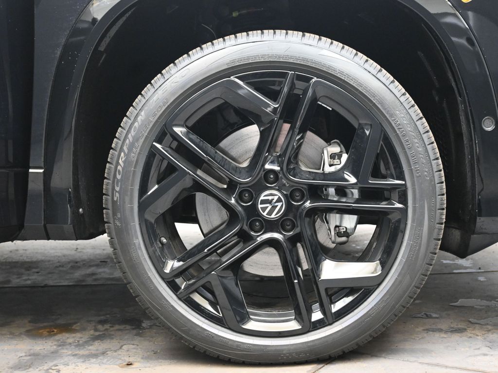 2026 Volkswagen Tiguan SE R-LINE BLACK - Photo 10