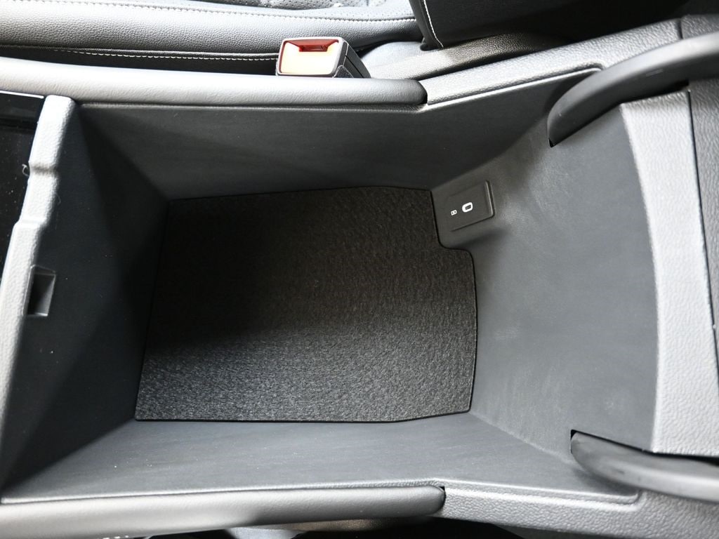 2026 Volkswagen Atlas SE w/Tech - Photo 35