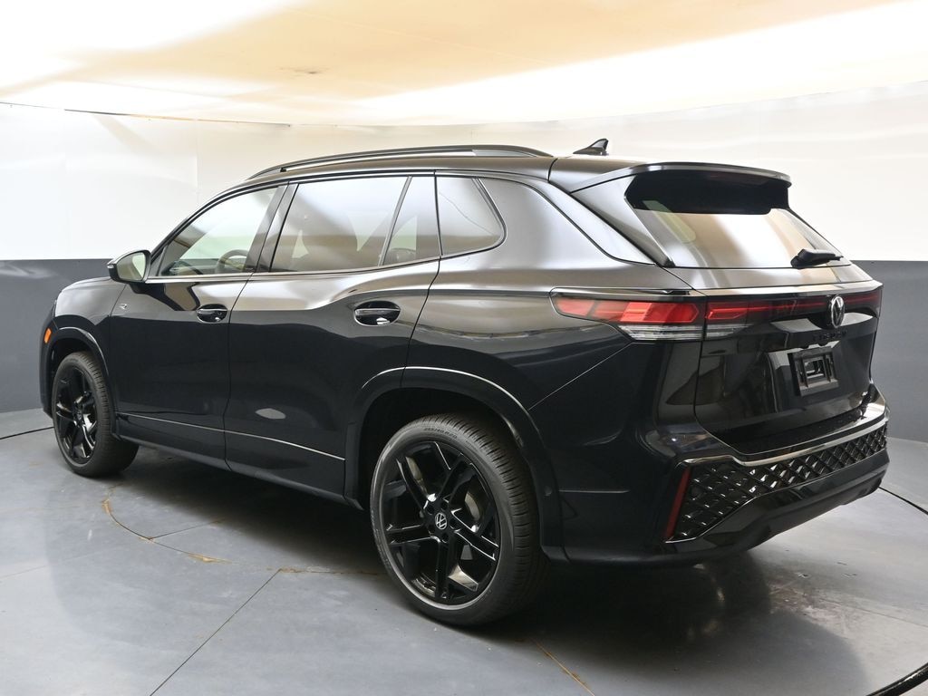 New 2026 Volkswagen Tiguan 2.0T SE R-Line Black SUV
