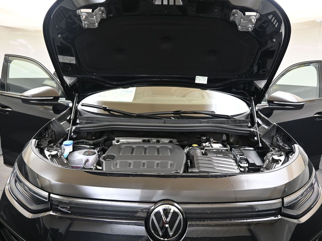 2026 Volkswagen Tiguan SE R-LINE BLACK - Photo 9