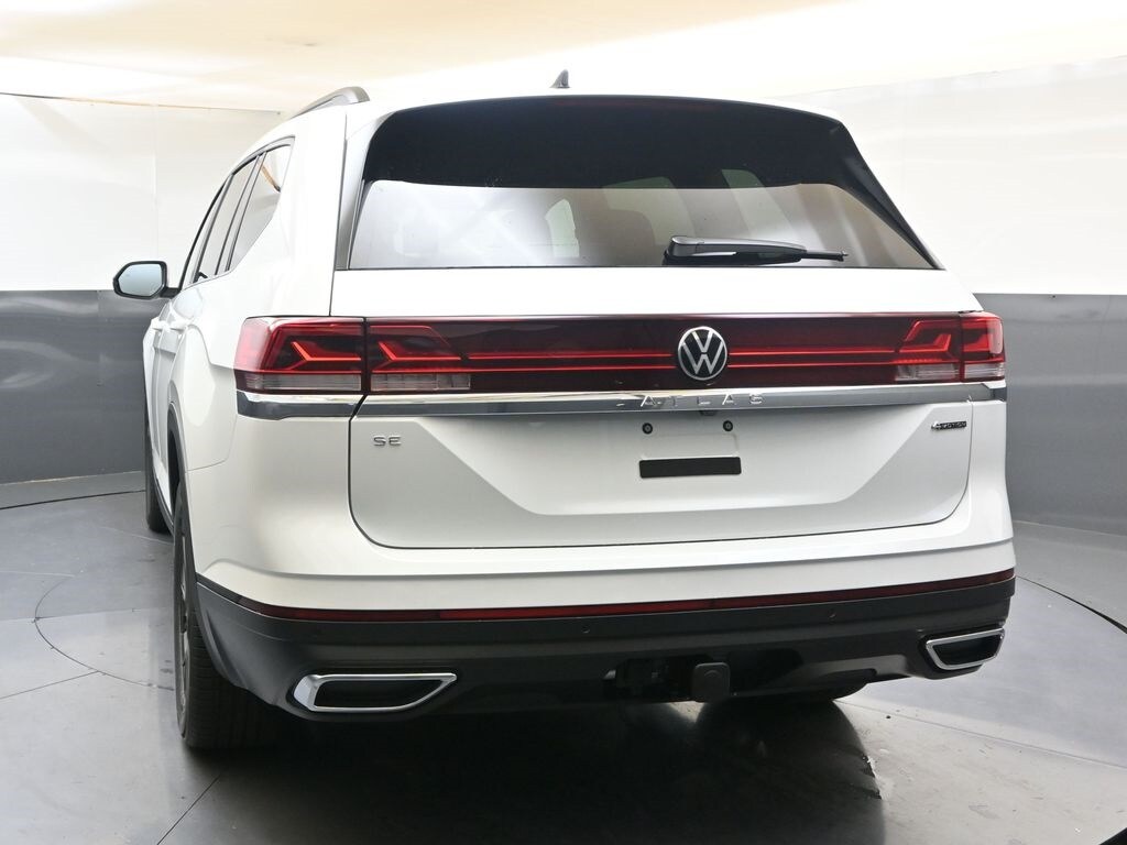 2026 Volkswagen Atlas SE Technology photo 3