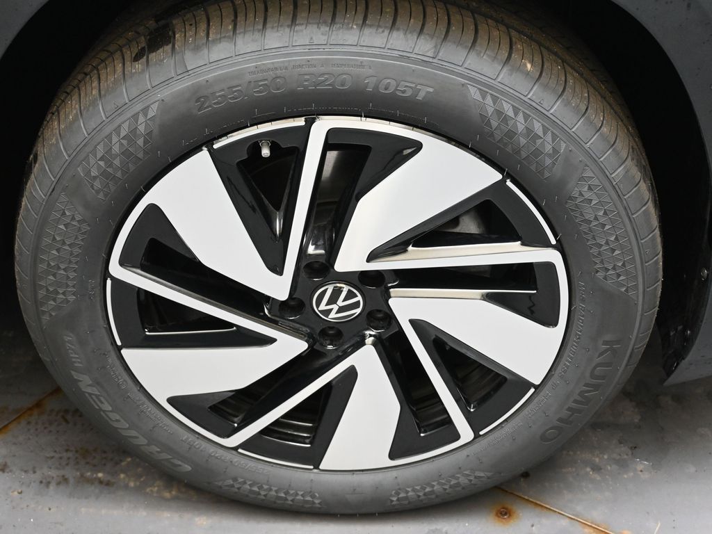 2026 Volkswagen Atlas SE w/Tech - Photo 10