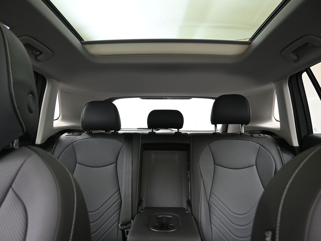2026 Volkswagen Tiguan SE - Photo 37