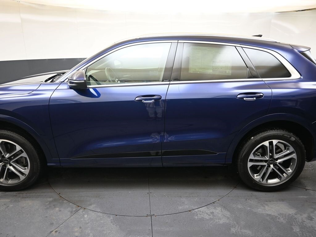 Used 2025 Audi Q5 2.0T Premium SUV