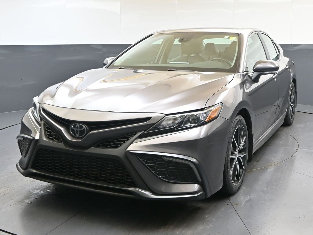 Used 2023 Toyota Camry SE Sedan