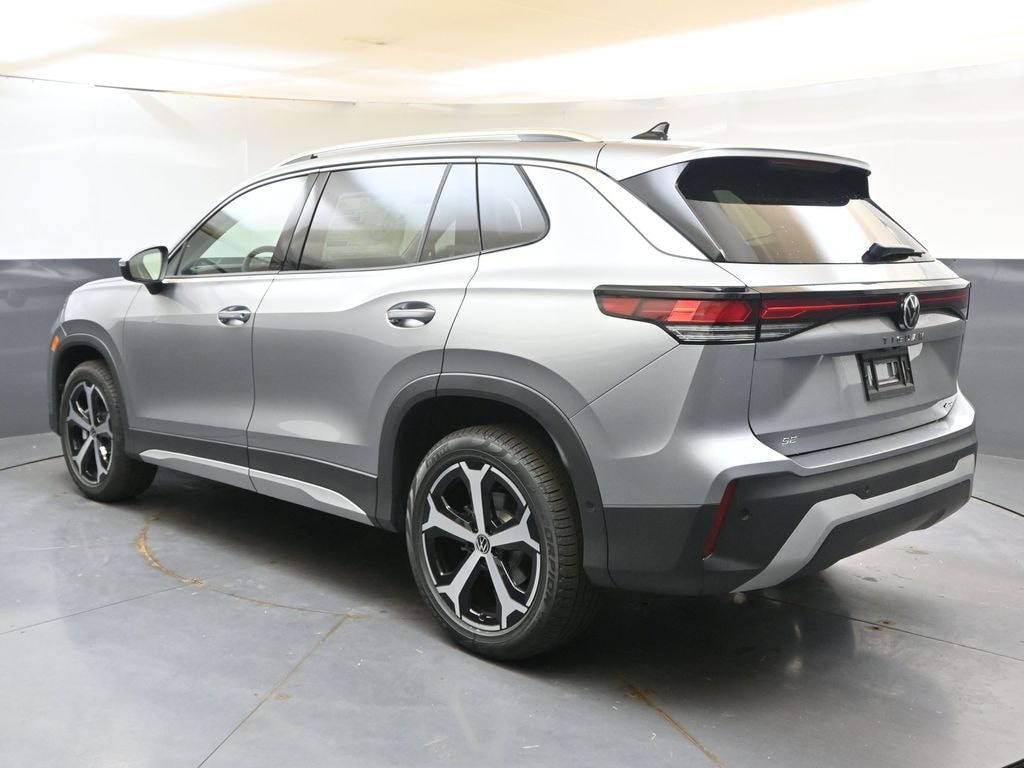 New 2026 Volkswagen Tiguan 2.0T SE SUV