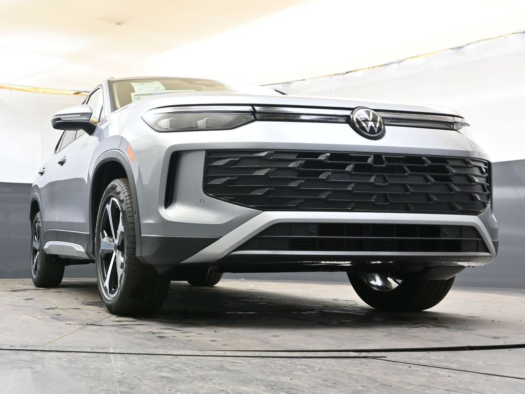 2026 Volkswagen Tiguan SE - Photo 44