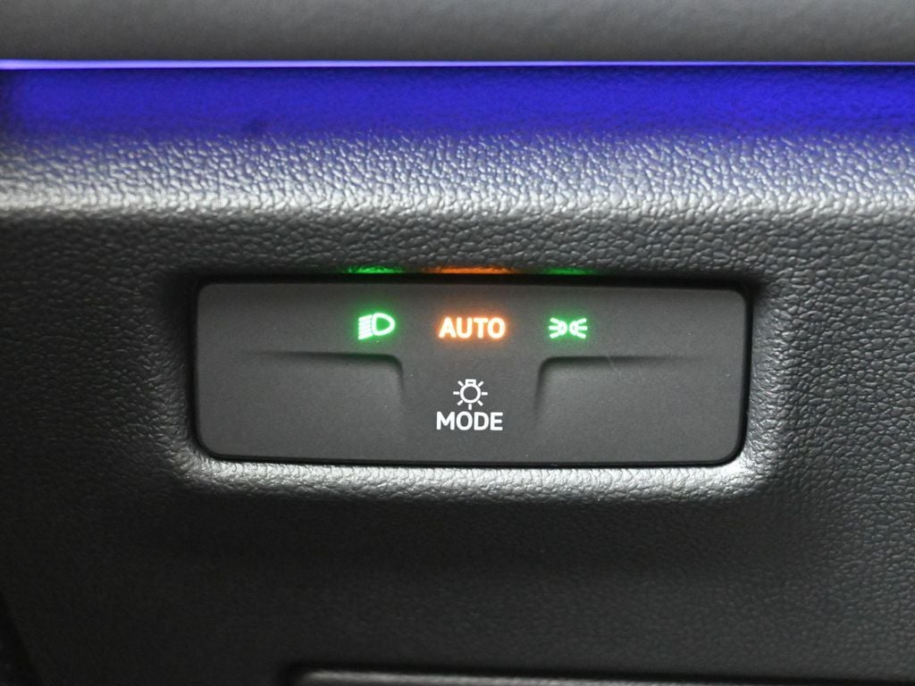 2026 Volkswagen Tiguan SE - Photo 24