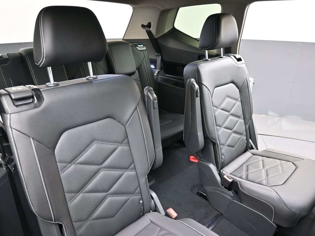 2026 Volkswagen Atlas SE w/Tech - Photo 15