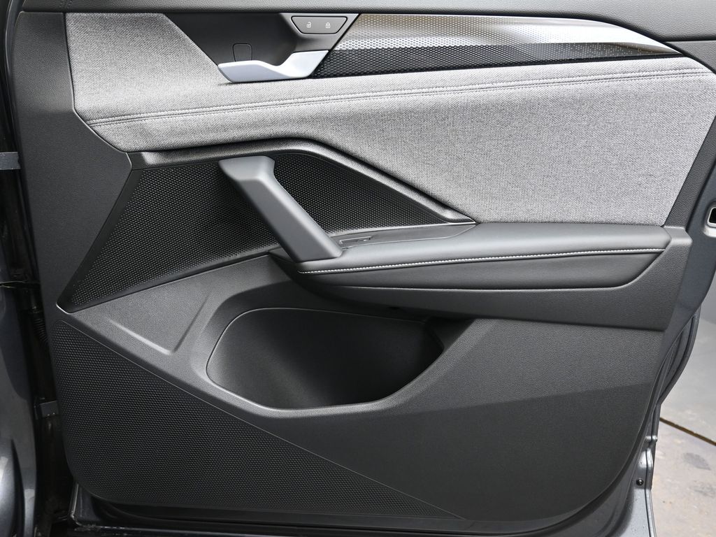2026 Volkswagen Tiguan S - Photo 11