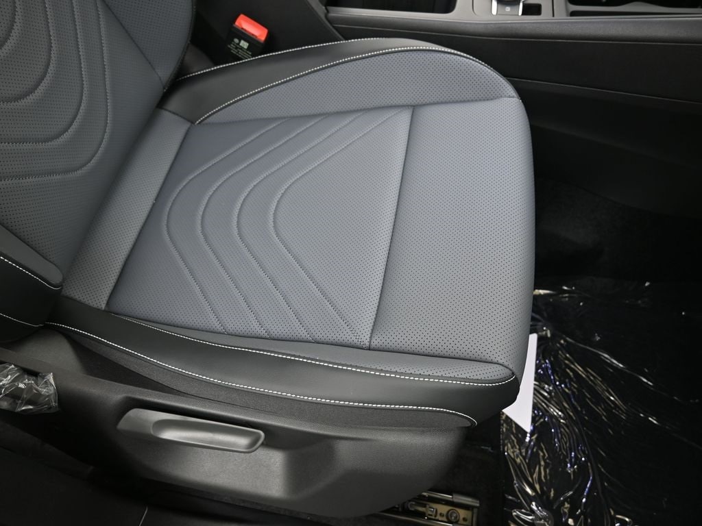 2026 Volkswagen Tiguan SE R-LINE BLACK - Photo 12