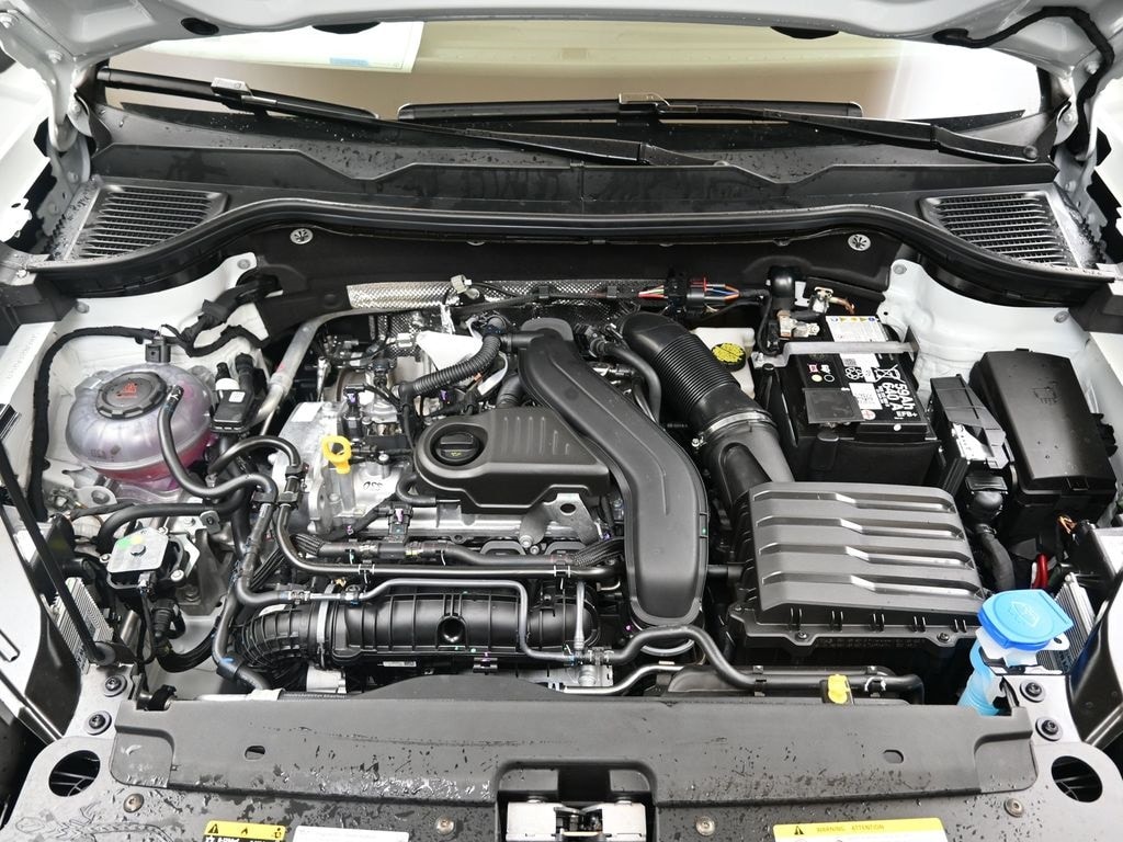 2026 Volkswagen Taos SEL - Photo 10