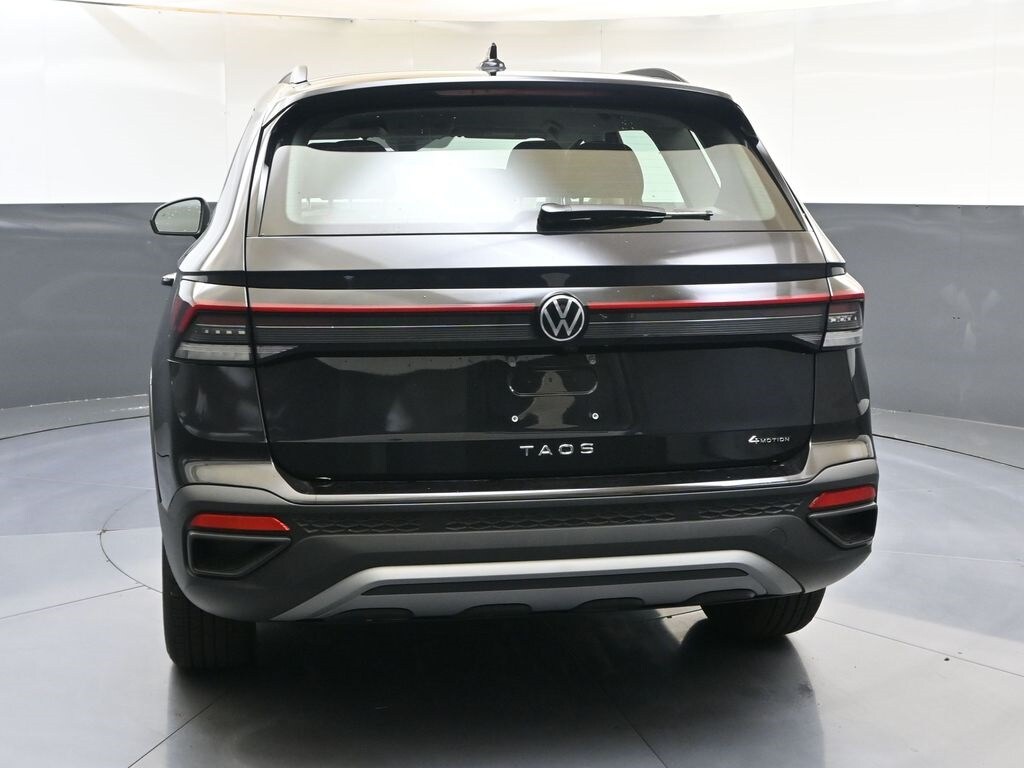 2025 Volkswagen Taos S photo 3