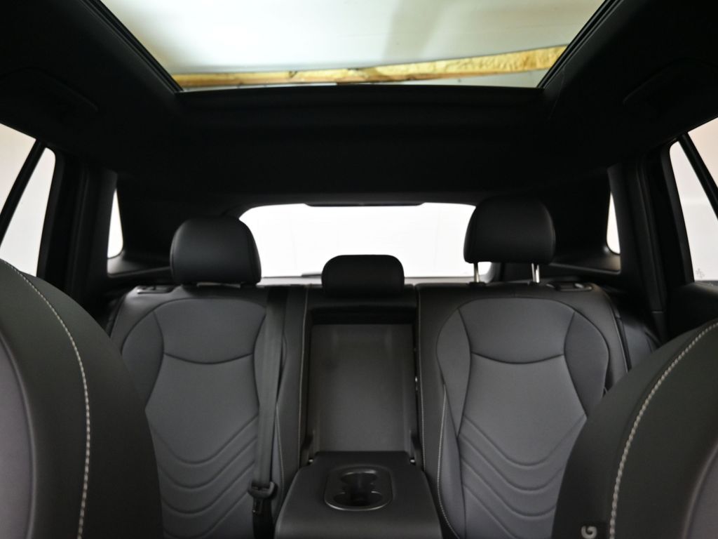 2026 Volkswagen Tiguan SE R-LINE BLACK - Photo 37