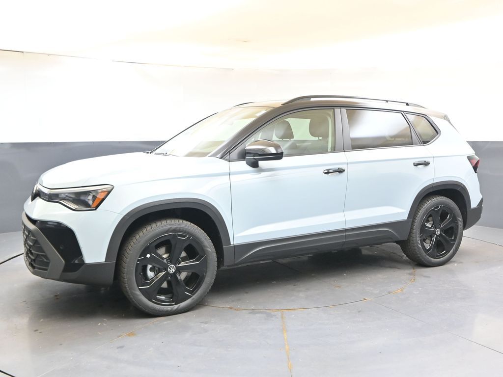 New 2026 Volkswagen Taos 1.5T SE Black SUV