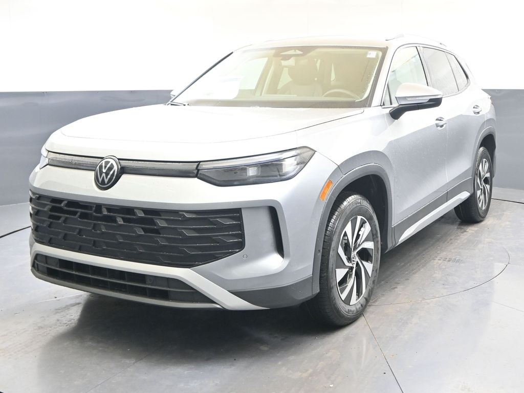 2026 Volkswagen Tiguan S's photo