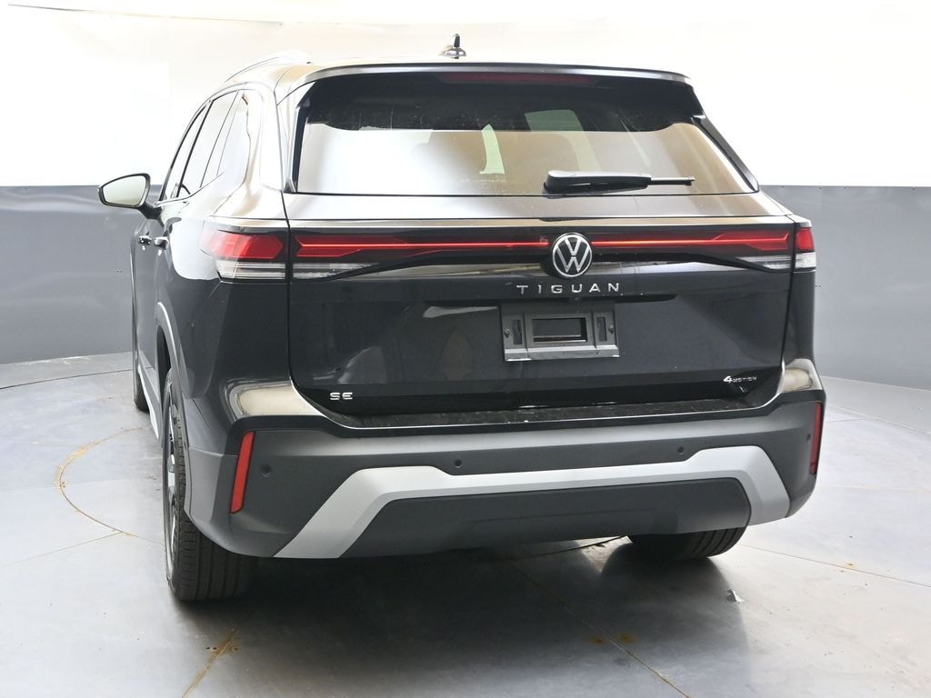 New 2026 Volkswagen Tiguan 2.0T SE SUV