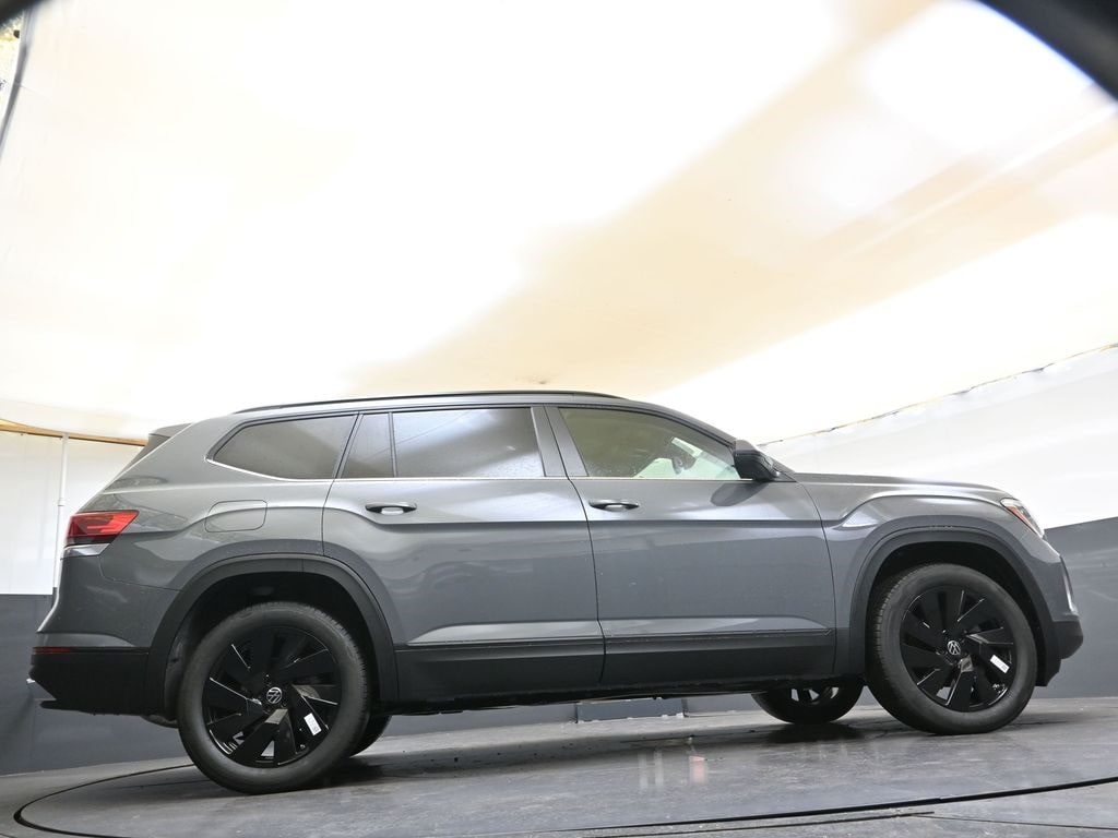2026 Volkswagen Atlas SE w/Tech - Photo 42