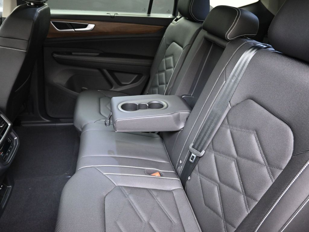 2026 Volkswagen Atlas SE w/Tech - Photo 21