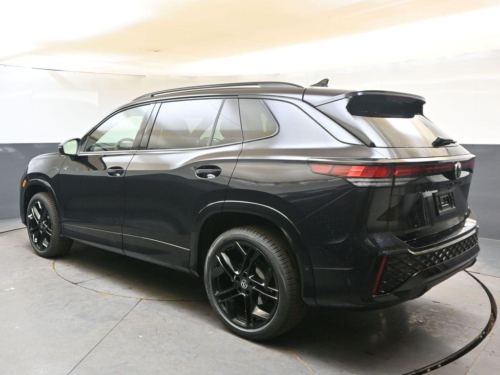 New 2026 Volkswagen Tiguan 2.0T SE R-Line Black SUV