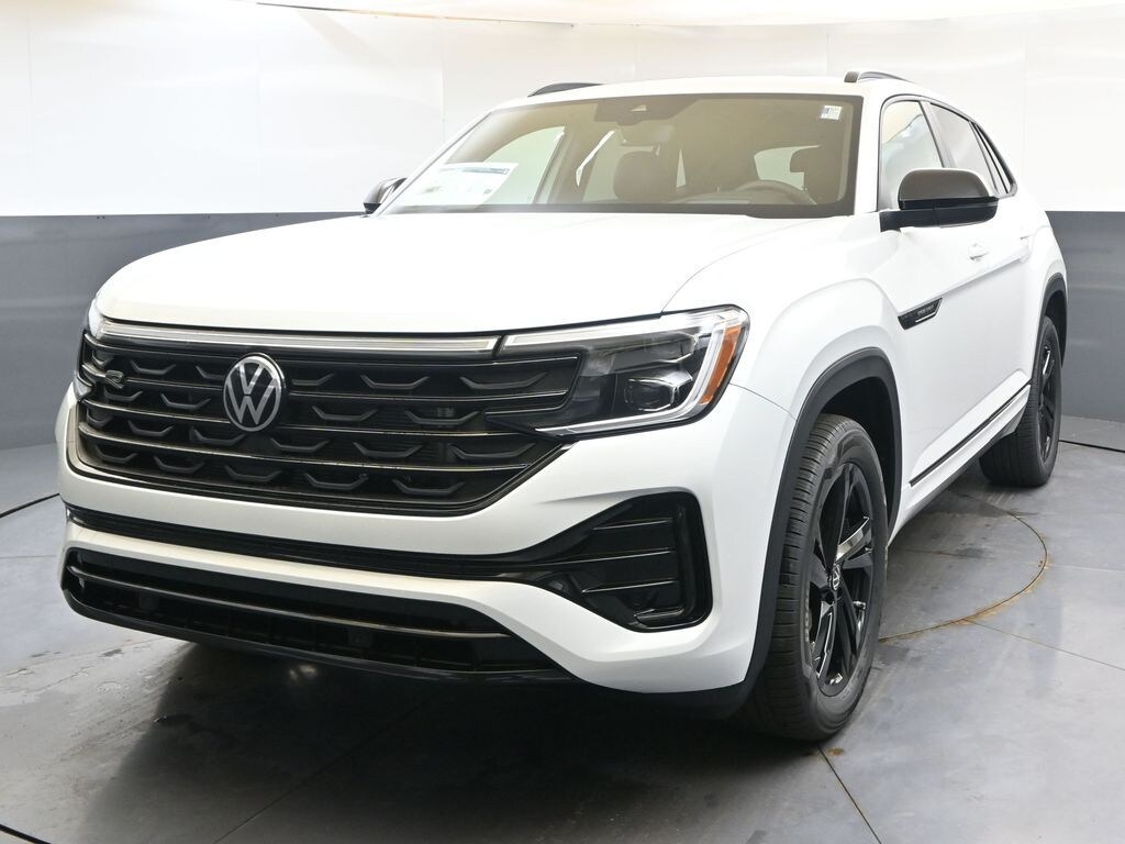 New 2026 Volkswagen Atlas Cross Sport 2.0T SEL R-Line Black SUV