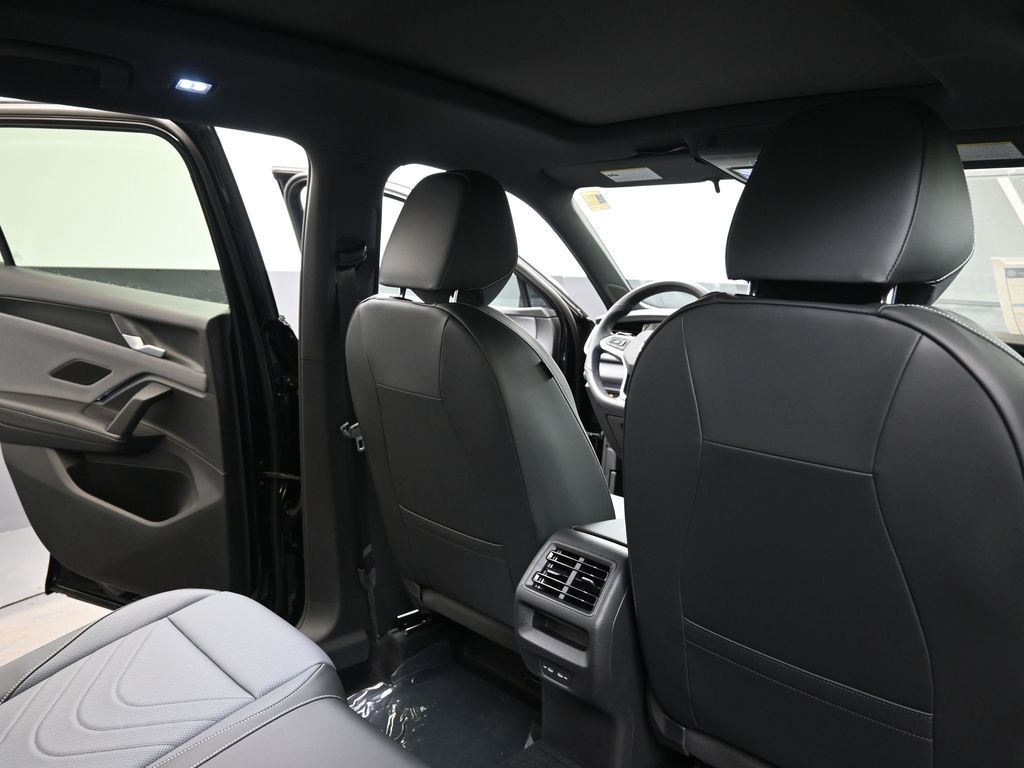 2026 Volkswagen Tiguan SE R-LINE BLACK - Photo 15