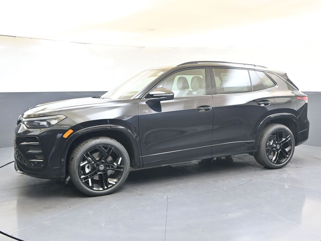 2026 Volkswagen Tiguan SE R-Line Black photo 2