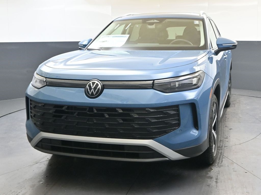 2026 Volkswagen Tiguan SE's photo