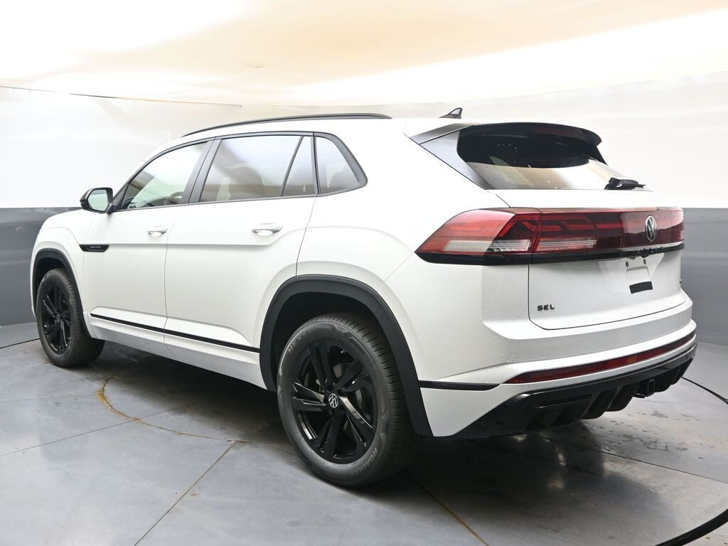New 2026 Volkswagen Atlas Cross Sport 2.0T SEL R-Line Black SUV