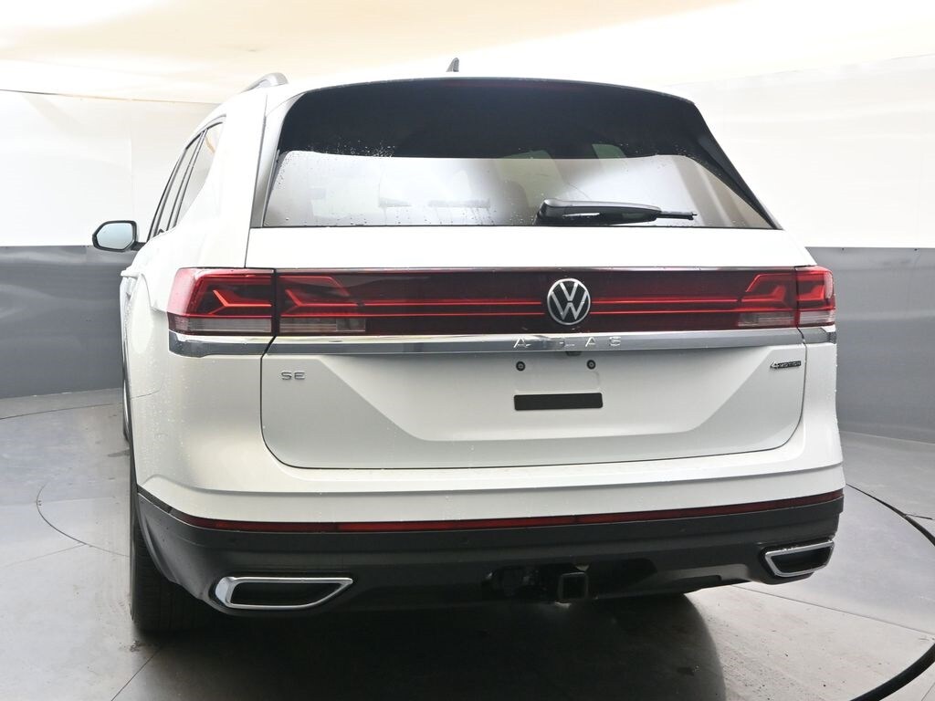 2026 Volkswagen Atlas SE Technology photo 3
