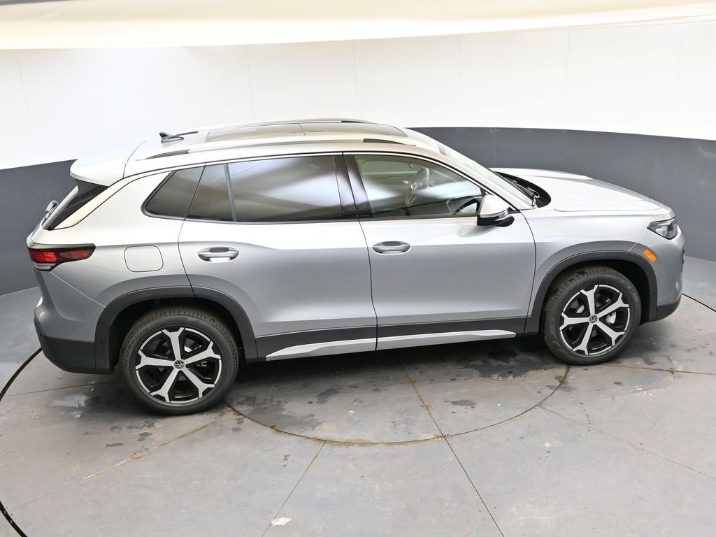 2026 Volkswagen Tiguan SE - Photo 50