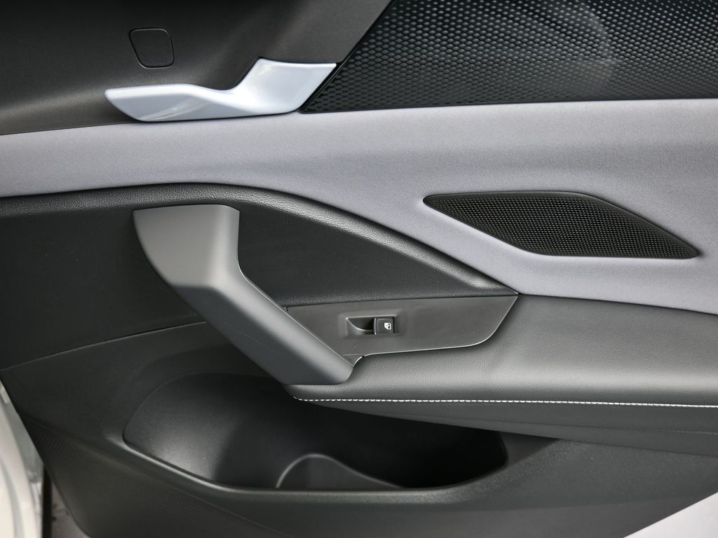 2026 Volkswagen Tiguan SE R-LINE BLACK - Photo 15