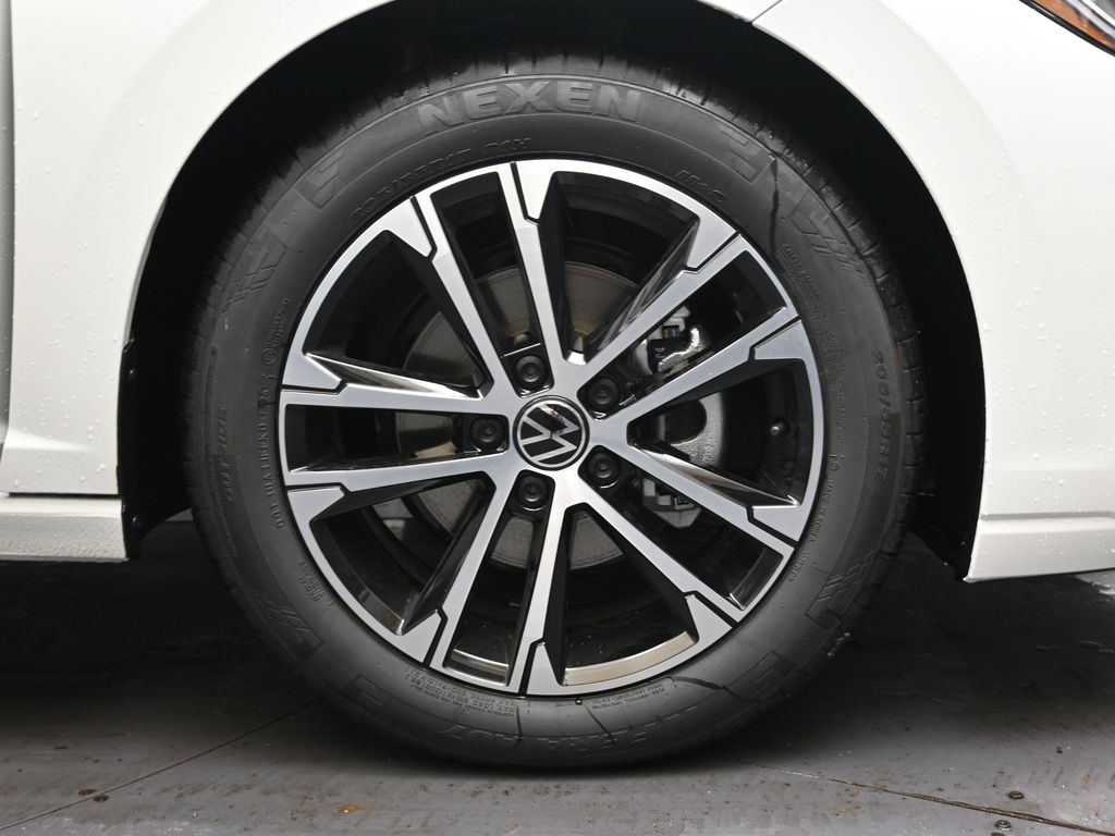 2026 Volkswagen Jetta Sport - Photo 10