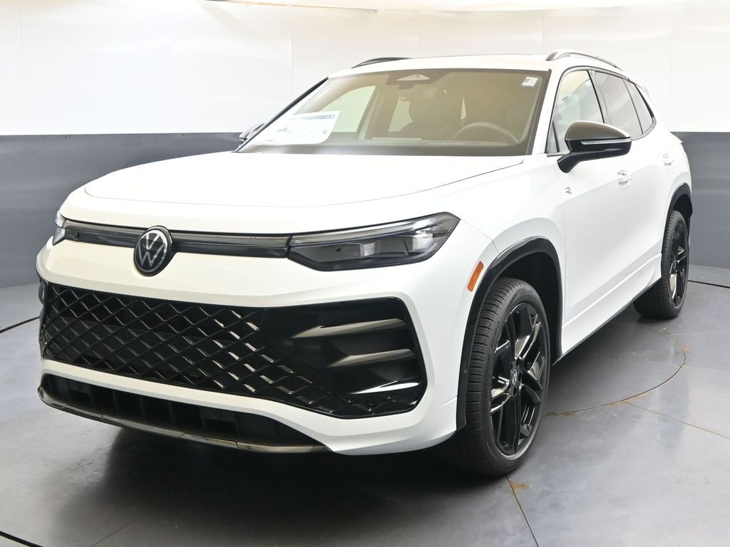 New 2026 Volkswagen Tiguan 2.0T SE R-Line Black SUV