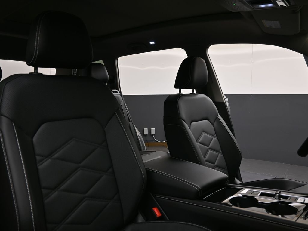 2026 Volkswagen Atlas SE w/Tech - Photo 12