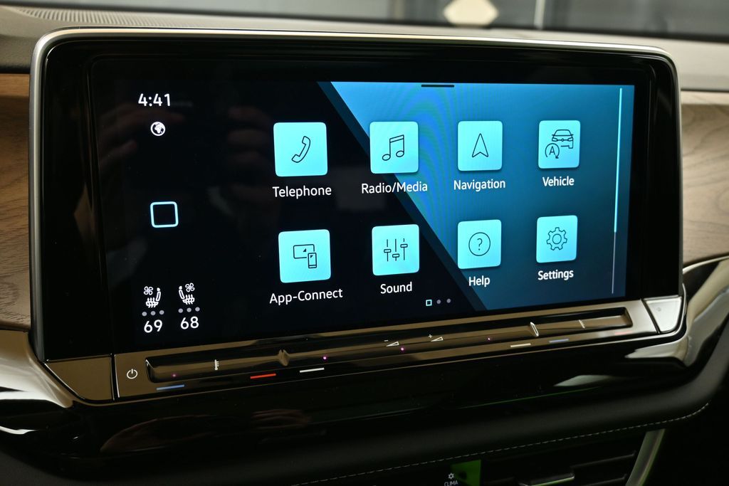 2026 Volkswagen Atlas SE w/Tech - Photo 28