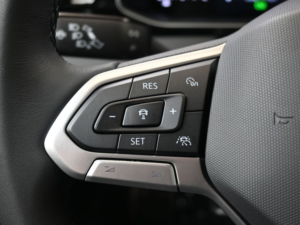 2026 Volkswagen Jetta Sport - Photo 25